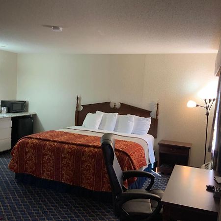 Regency Inn & Suites West Springfield Eksteriør bilde
