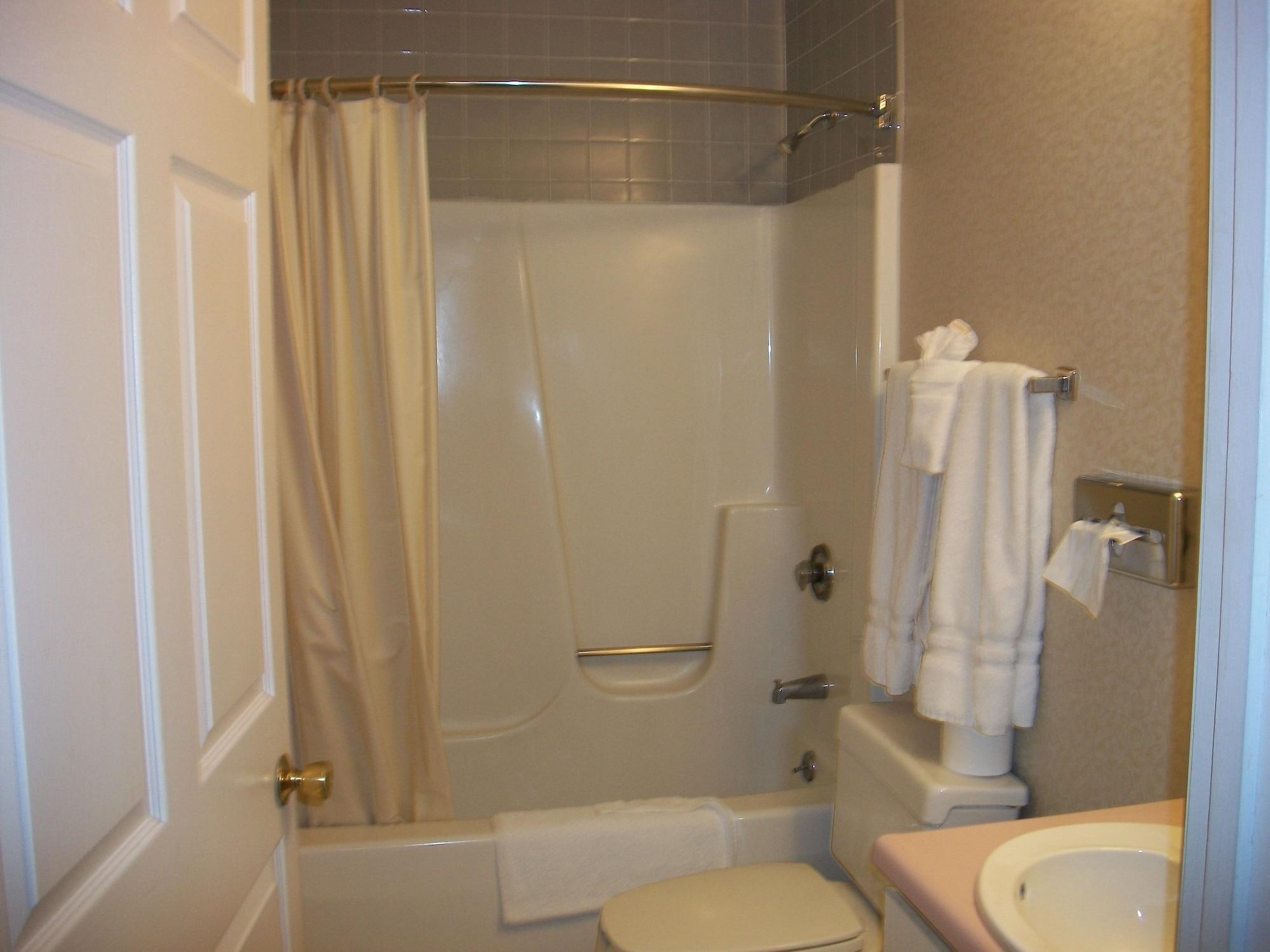 Regency Inn & Suites West Springfield Eksteriør bilde